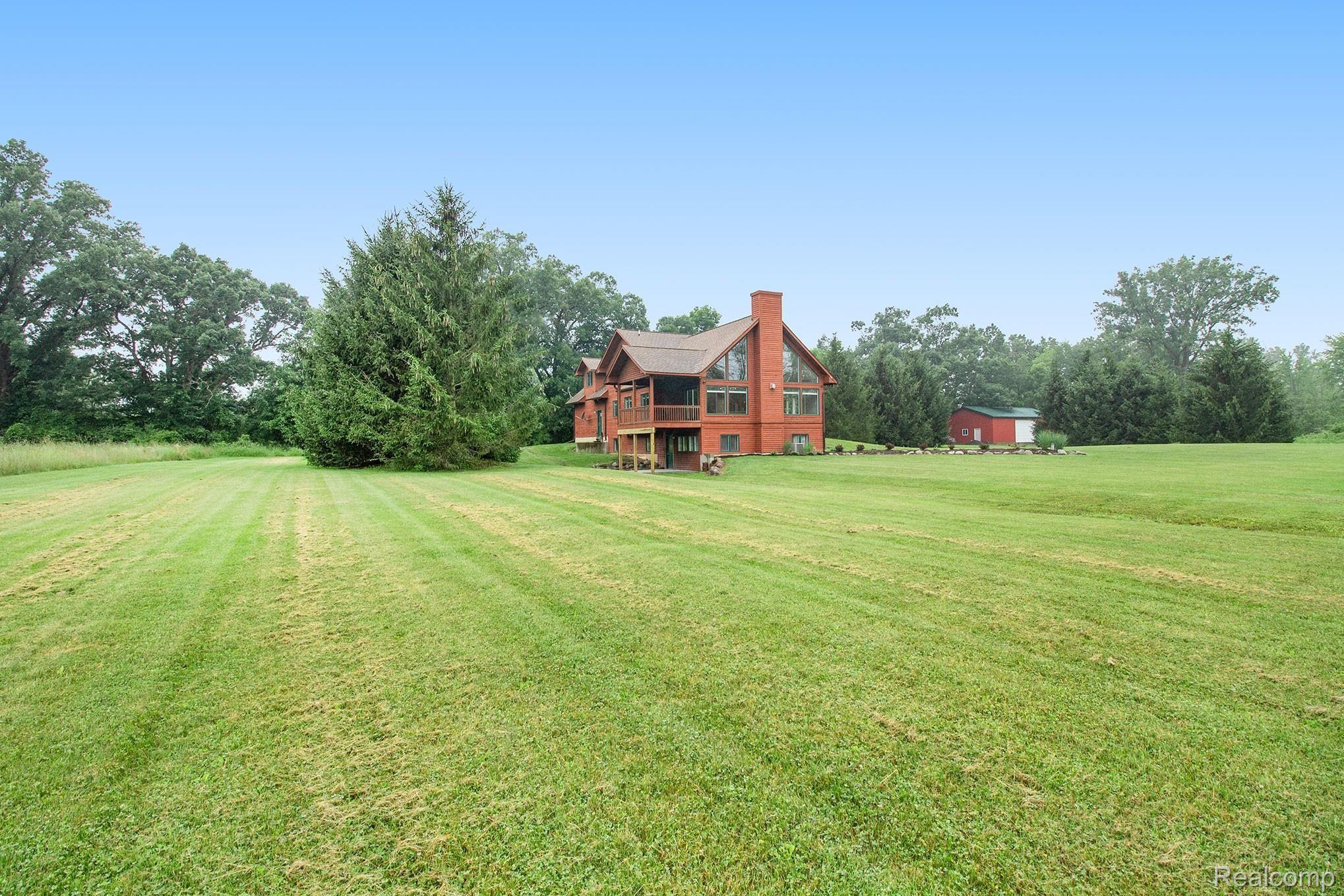 8493 West Lamoreaux Road Fowlerville, MI 48836 - Photo 45 of 53 IMG_3935.jpg