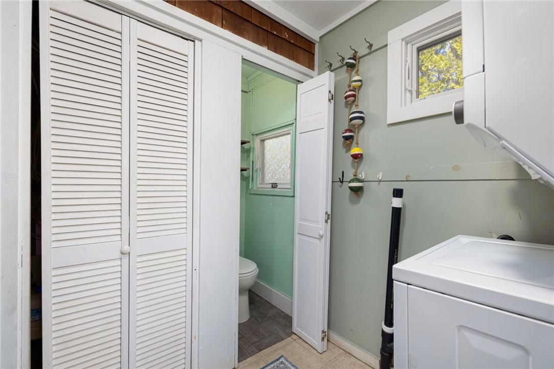 65 Coronado Street Jamestown, RI 02835 - Photo 14 of 42