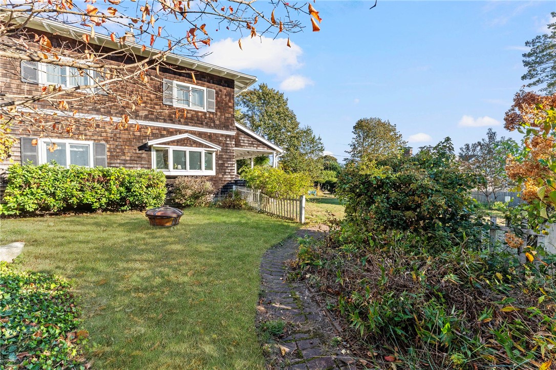 65 Coronado Street Jamestown, RI 02835 - Photo 38 of 42