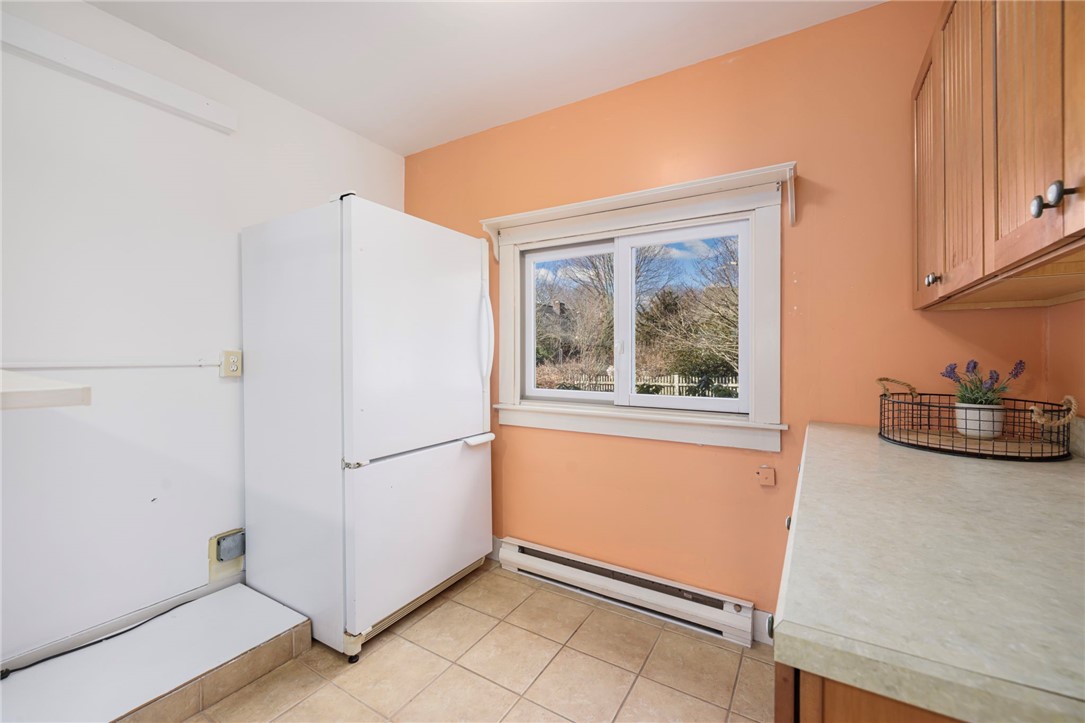 65 Coronado Street Jamestown, RI 02835 - Photo 10 of 42