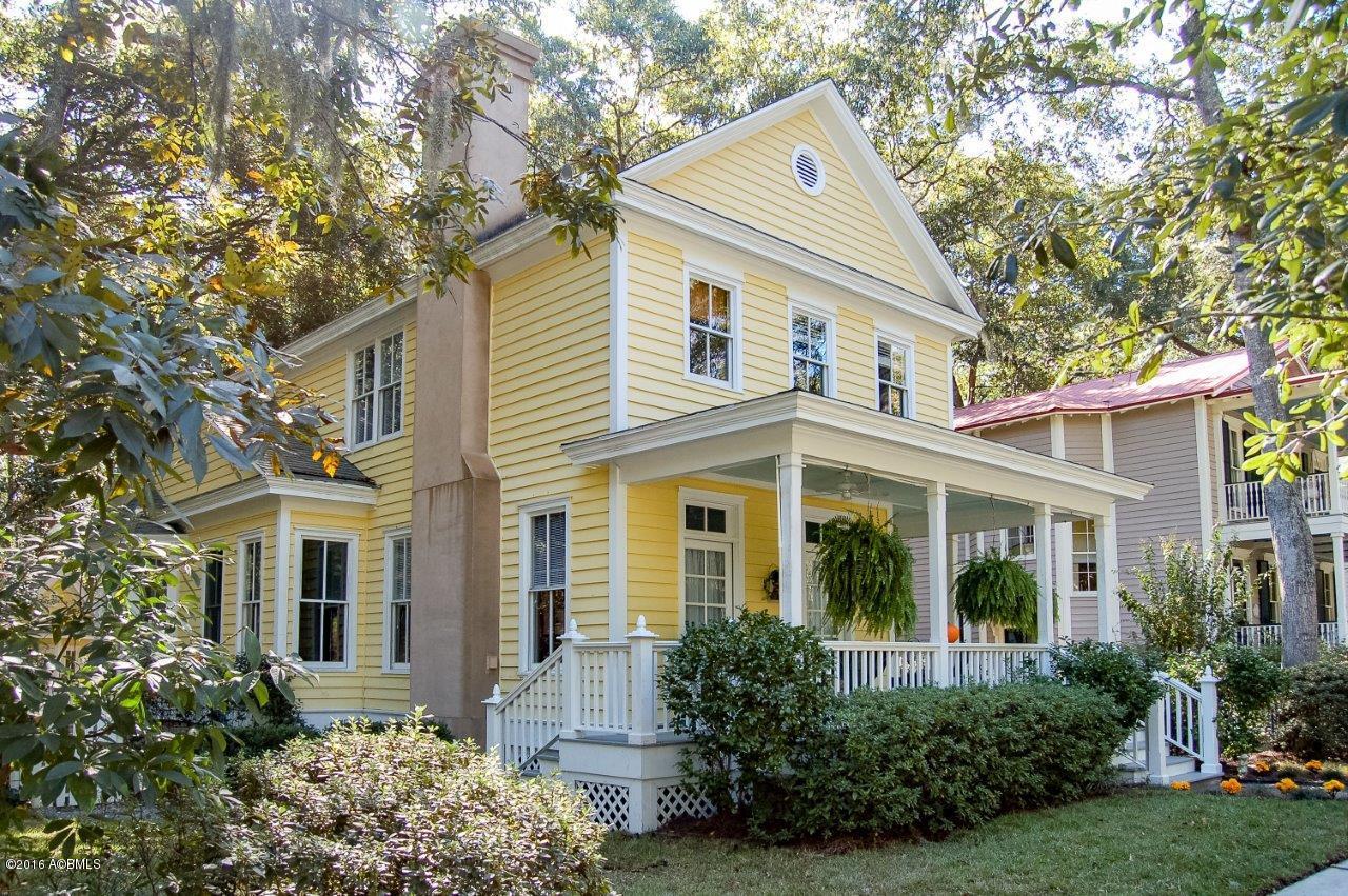 27 Newpoint Road Beaufort, SC 29907 - Photo 2 of 25 02