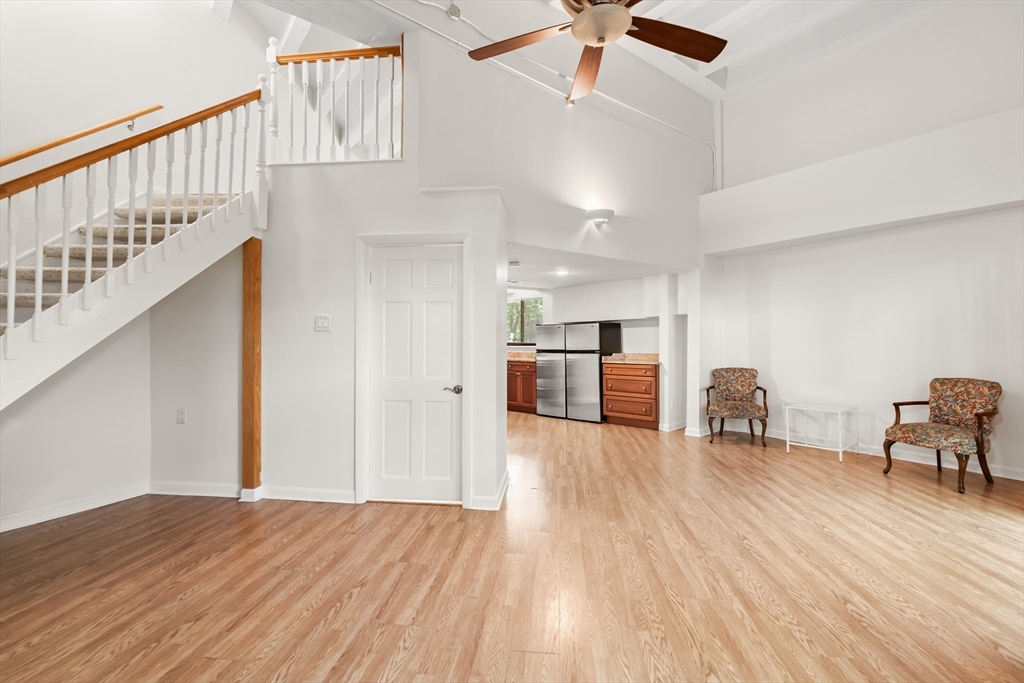 120 Beaconsfield Road, Unit T1 Brookline, MA 02445 - Photo 2 of 29