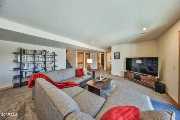 $1,175,000 | 30 Mad Moose Lane, Grand Lake, CO 80447