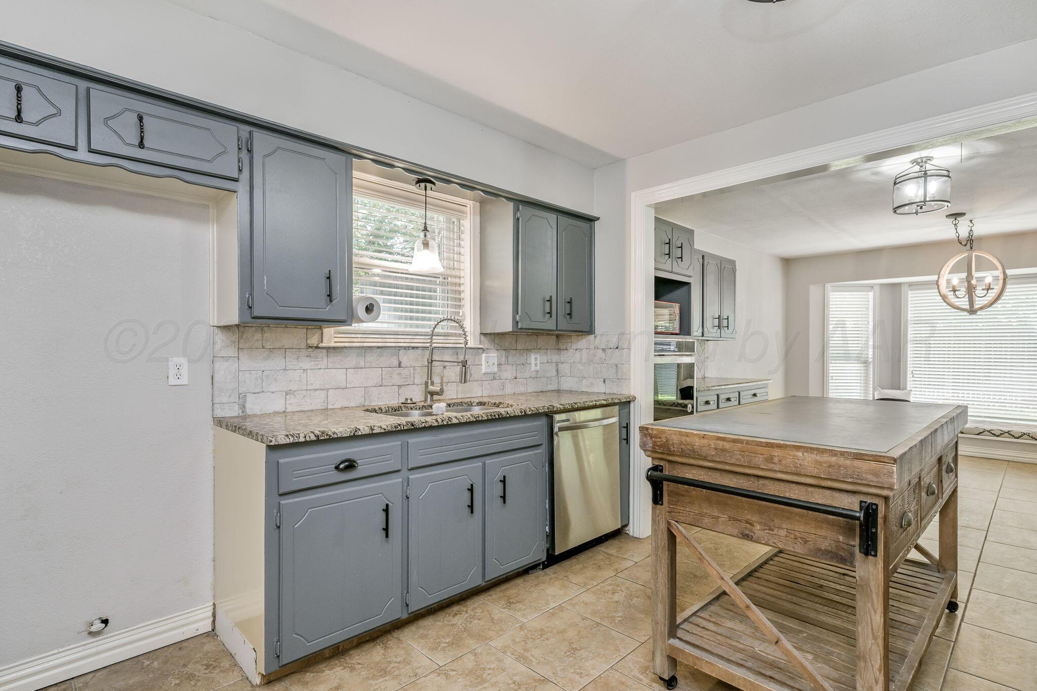 6527 Garwood Road Amarillo, TX 79109 - Photo 12 of 29 6527 Garwood Rd 18