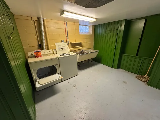 $174,900 | 20290 Woodmont Street, Harper Woods, MI 48225