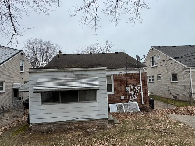 $174,900 | 20290 Woodmont Street, Harper Woods, MI 48225