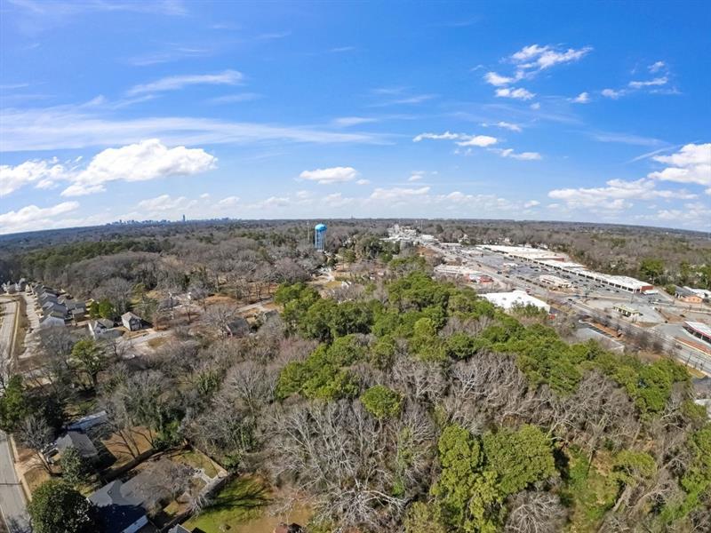 2076 Windy Hill Road Decatur, GA 30032 - Photo 3 of 20 a view of a city