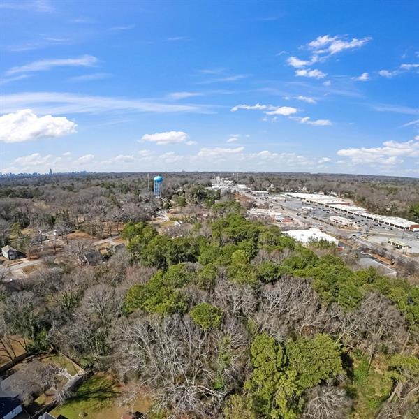 2076 Windy Hill Road Decatur, GA 30032 - Photo 6 of 20 a view of a city