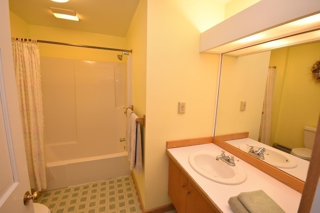 538 Market Hill Road Amherst, MA 01002 - Photo 20 of 42 Gallery Image 20