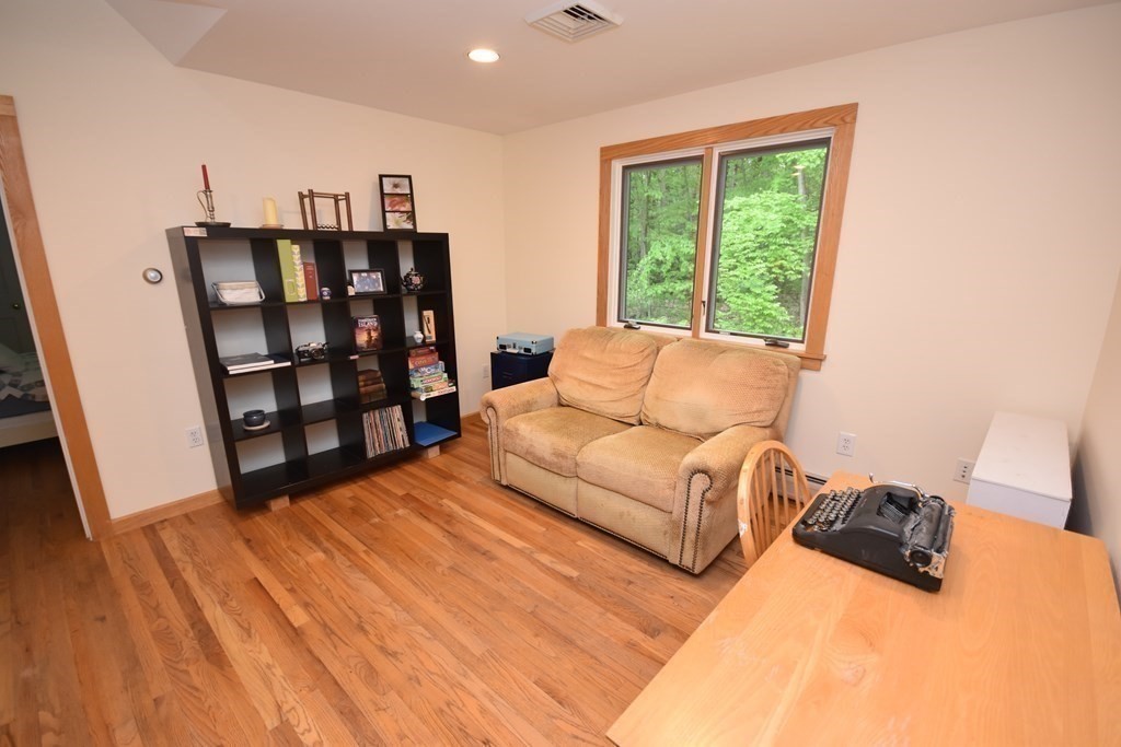 538 Market Hill Road Amherst, MA 01002 - Photo 23 of 42 Gallery Image 23