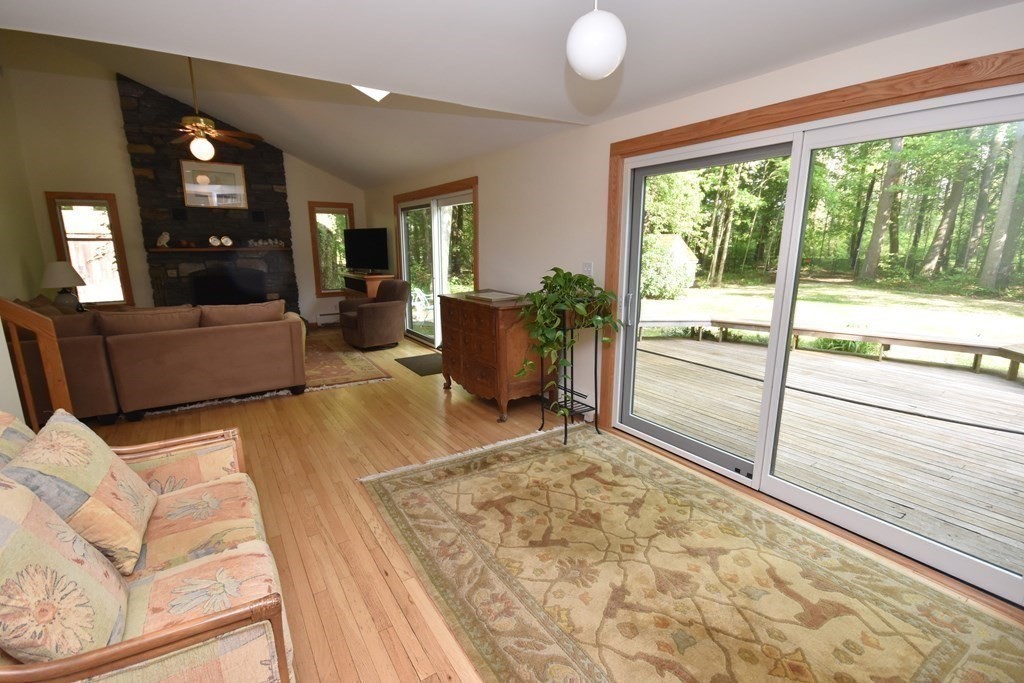 538 Market Hill Road Amherst, MA 01002 - Photo 7 of 42 Gallery Image 7