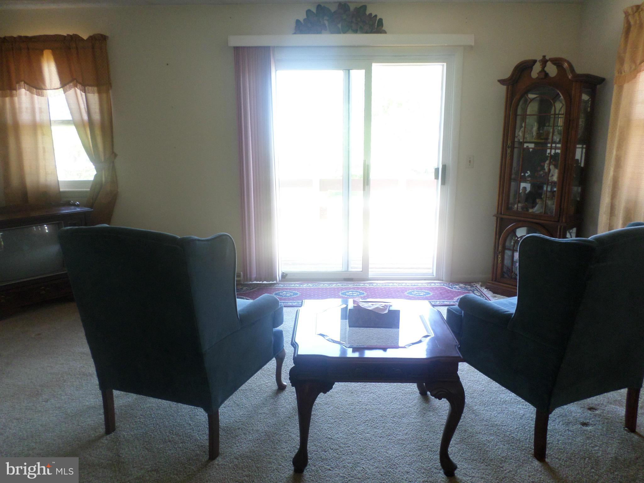 109 Annapolis View Road Stevensville, MD 21666 - Photo 9 of 20 Living Room
