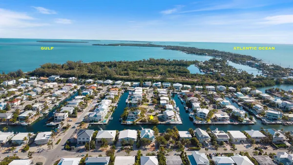 $2,250,000 | 129 Porto Vista Court, Islamorada, FL 33036