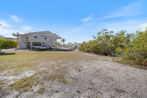 $2,250,000 | 129 Porto Vista Court, Islamorada, FL 33036