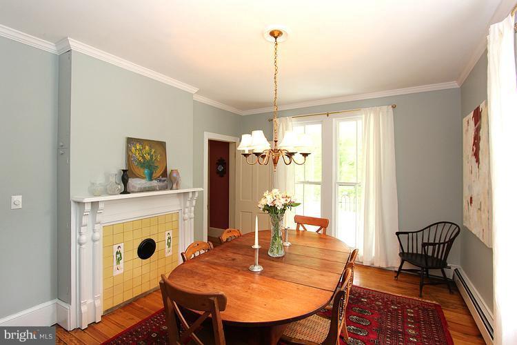 11530 Glen Road Potomac, MD 20854 - Photo 14 of 30 Dining Room