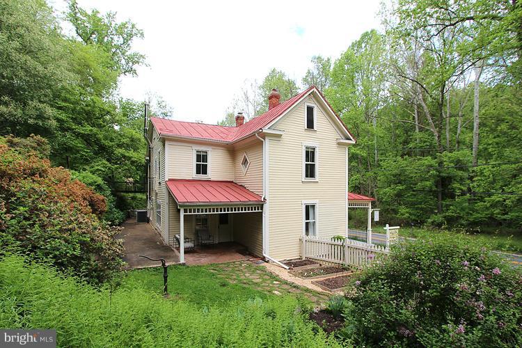 11530 Glen Road Potomac, MD 20854 - Photo 17 of 30 Exterior (General)