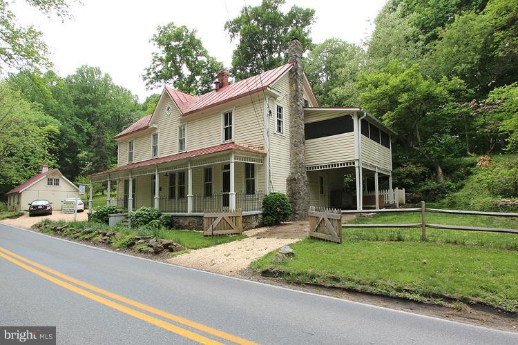 11530 Glen Road Potomac, MD 20854 - Photo 18 of 30 Exterior (Front)