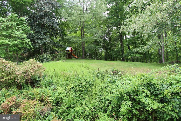 11530 Glen Road Potomac, MD 20854 - Photo 22 of 30 Exterior (Rear)