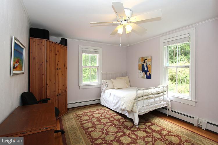 11530 Glen Road Potomac, MD 20854 - Photo 10 of 30 Bedroom