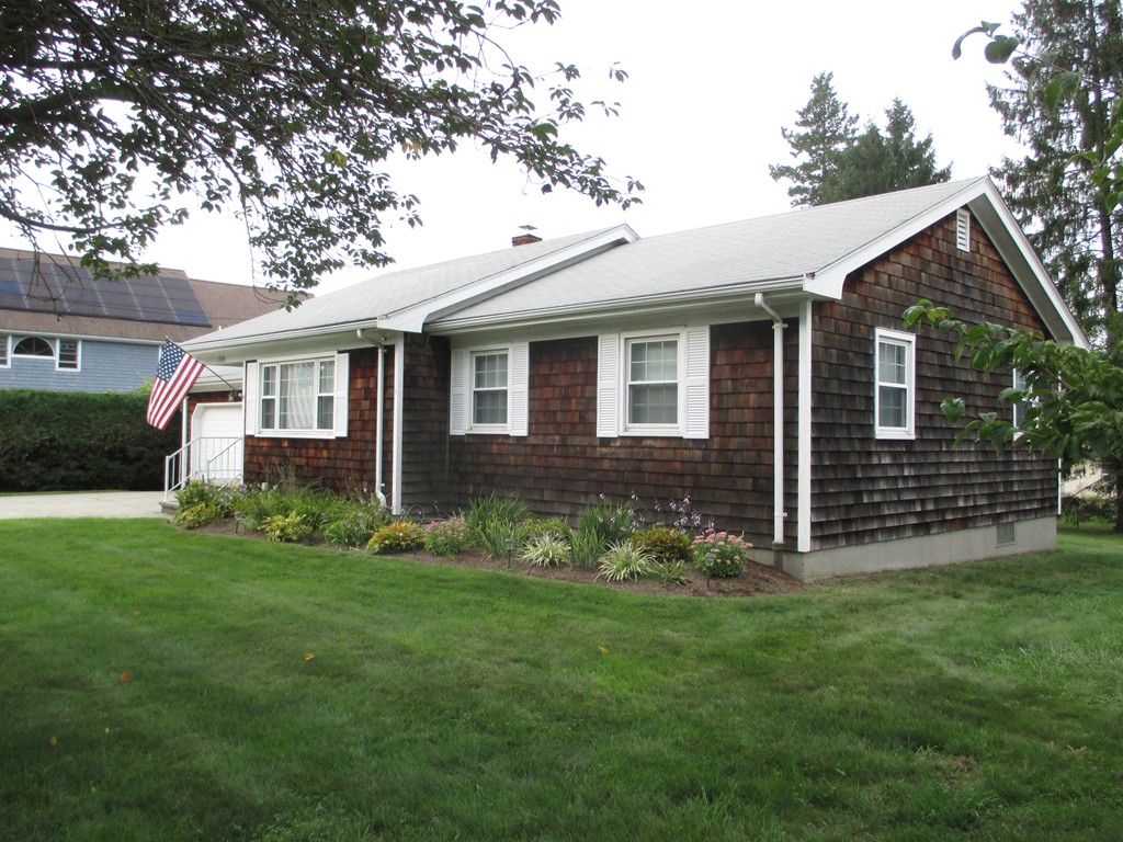 1724 Locust Street Fall River, MA 02723 - Photo 16 of 17 Gallery Image 16