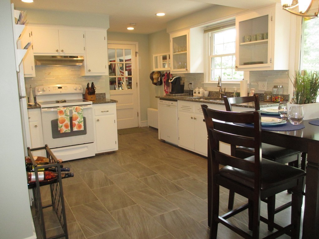 1724 Locust Street Fall River, MA 02723 - Photo 5 of 17 Gallery Image 5