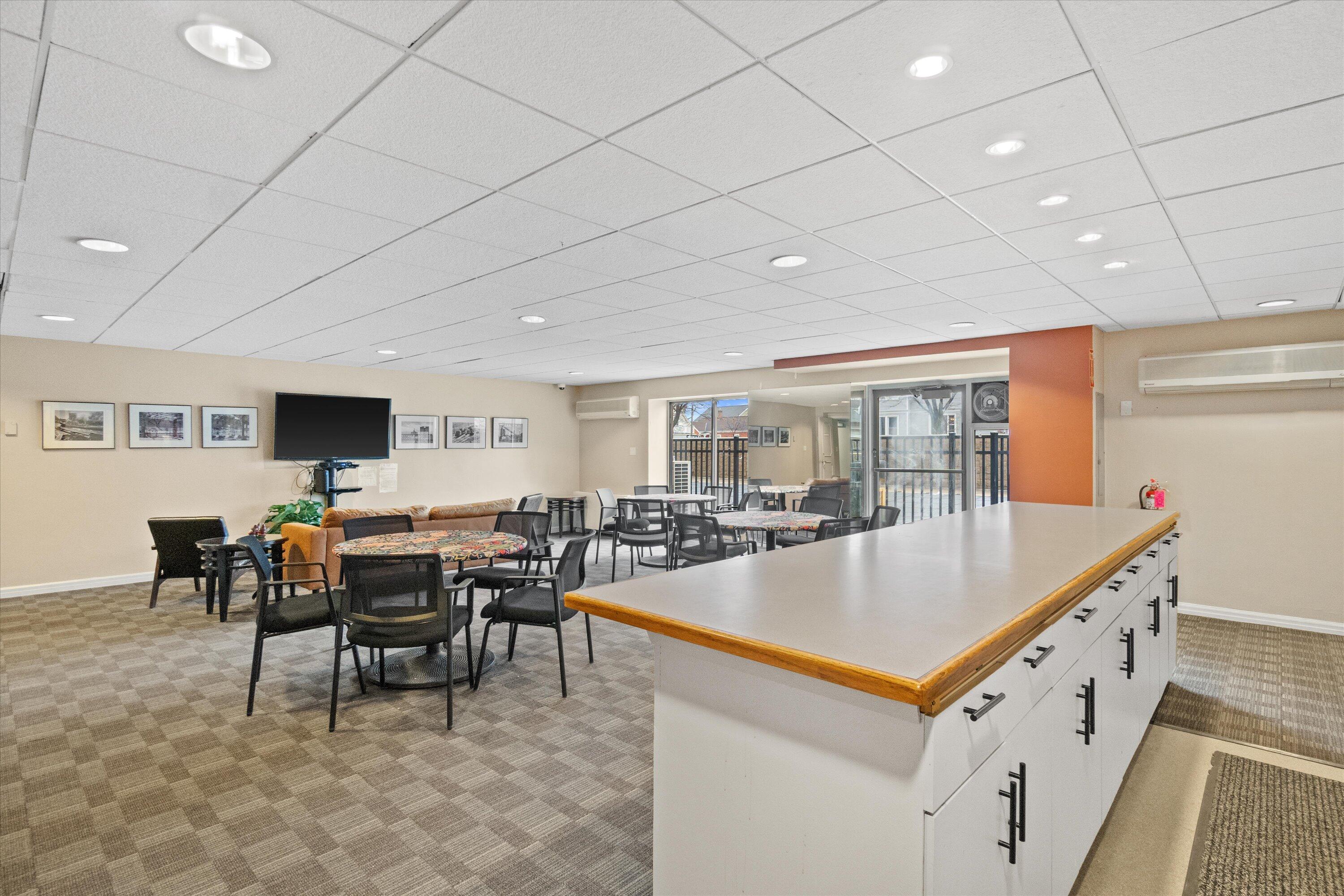 2525 South Shore Drive, Unit 18B Milwaukee, WI 53207 - Photo 10 of 25 Kitchen in Clubhouse