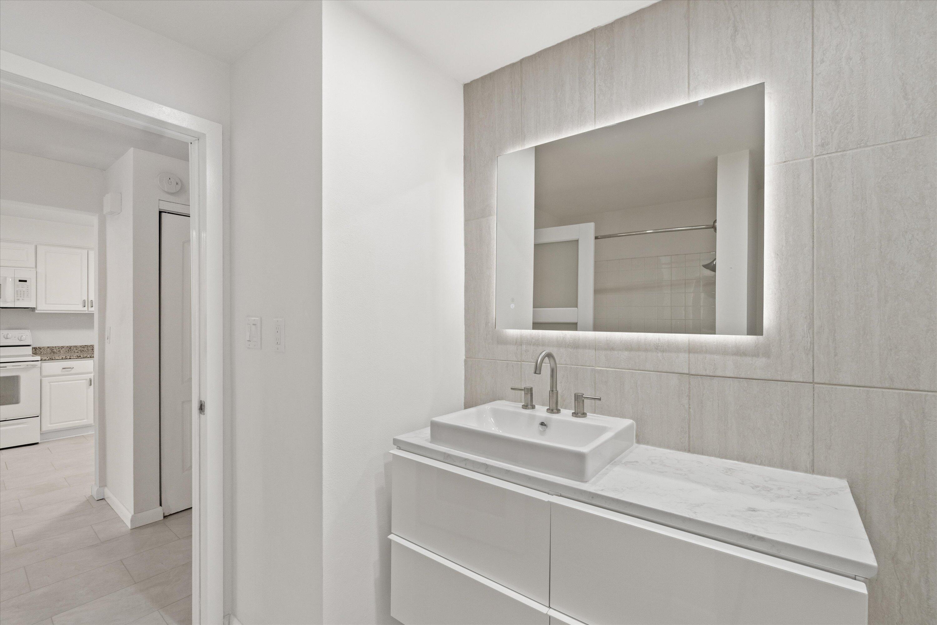 2525 South Shore Drive, Unit 18B Milwaukee, WI 53207 - Photo 19 of 25 Beautiful Updates