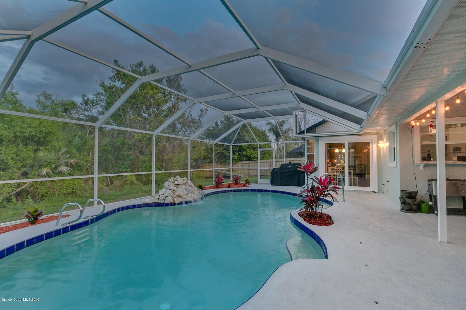 3435 Holly Springs Road Melbourne, FL 32934 - Photo 3 of 40 Lots of Privacy