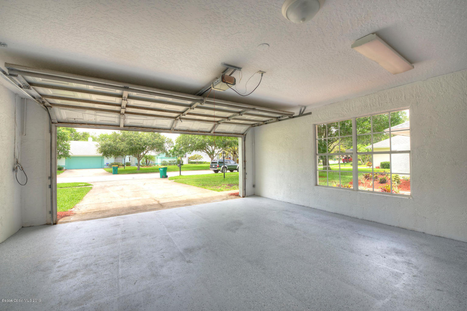3435 Holly Springs Road Melbourne, FL 32934 - Photo 35 of 40 Nice Space