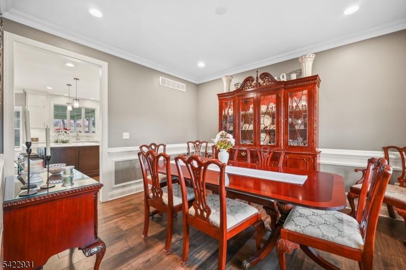 13 Fox Run Monroe Township, NJ 08831 - Photo 9 of 46 a dining room with furniture and window