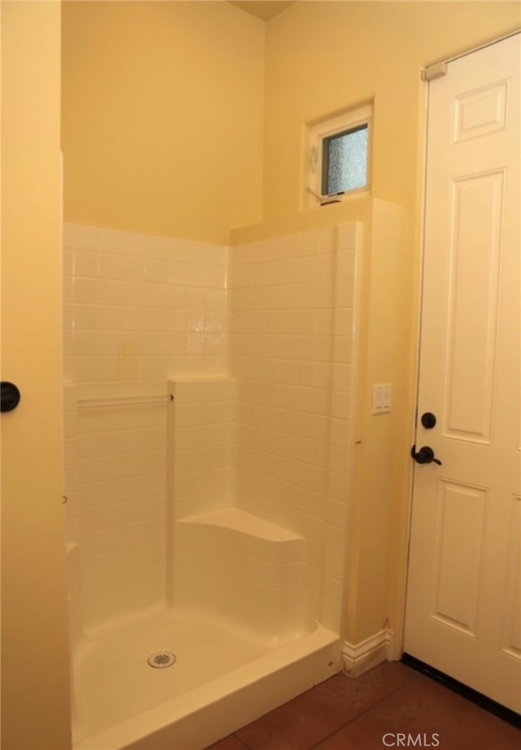 3200 San Fernando Road Atascadero, CA 93422 - Photo 11 of 45 a bathroom with a shower