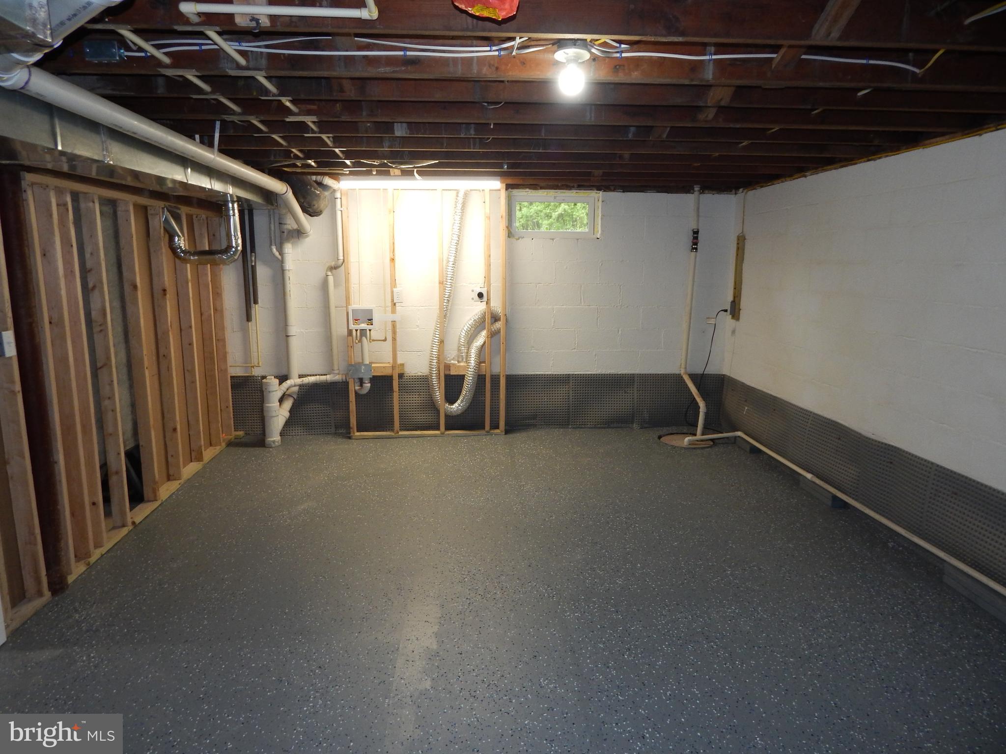 2210 Ridge Road Westminster, MD 21157 - Photo 35 of 36 Gallery Image 35