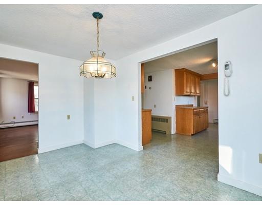 8 Marshbrook Road Billerica, MA 01821 - Photo 8 of 25 Gallery Image 8