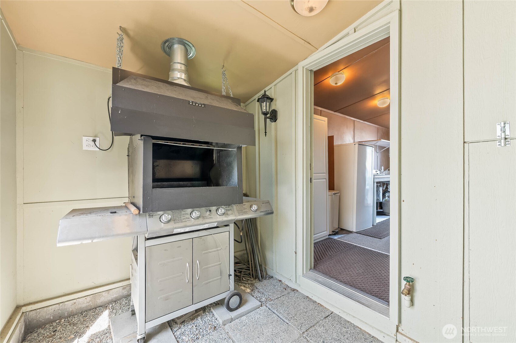 20000 South Lakeshore Road Chelan, WA 98816 - Photo 18 of 37 a room with storage and utility