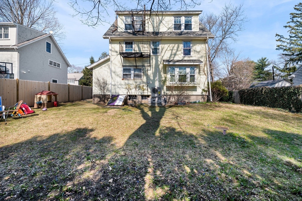 60 Denton Road, Unit 3 Wellesley, MA 02482 - Photo 30 of 33 Gallery Image 30