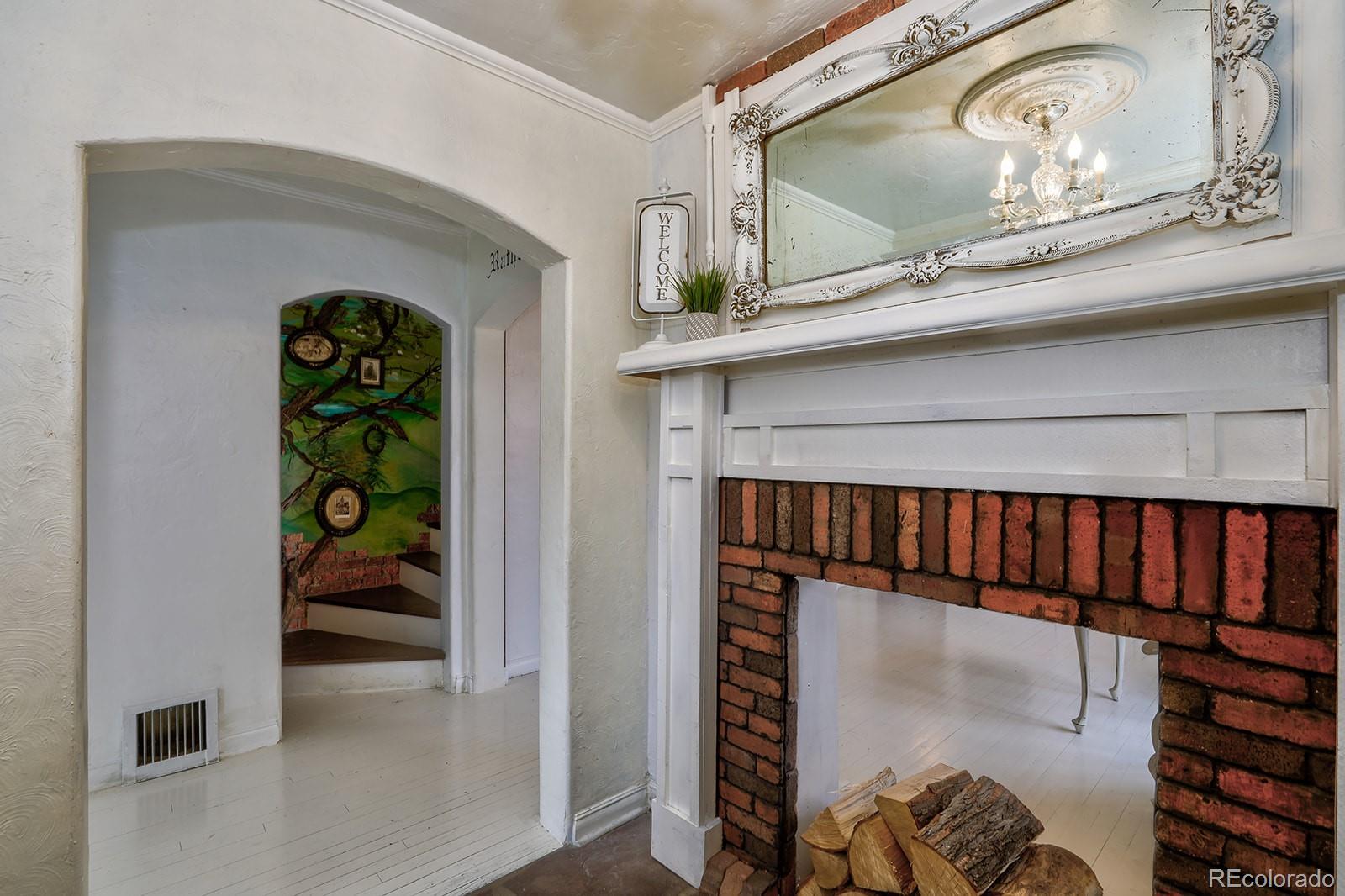 3917 Haddon Road Denver, CO 80205 - Photo 5 of 40