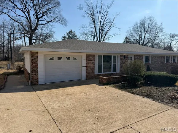 $249,900 | 2304 Lee Street, Poplar Bluff, MO 63901