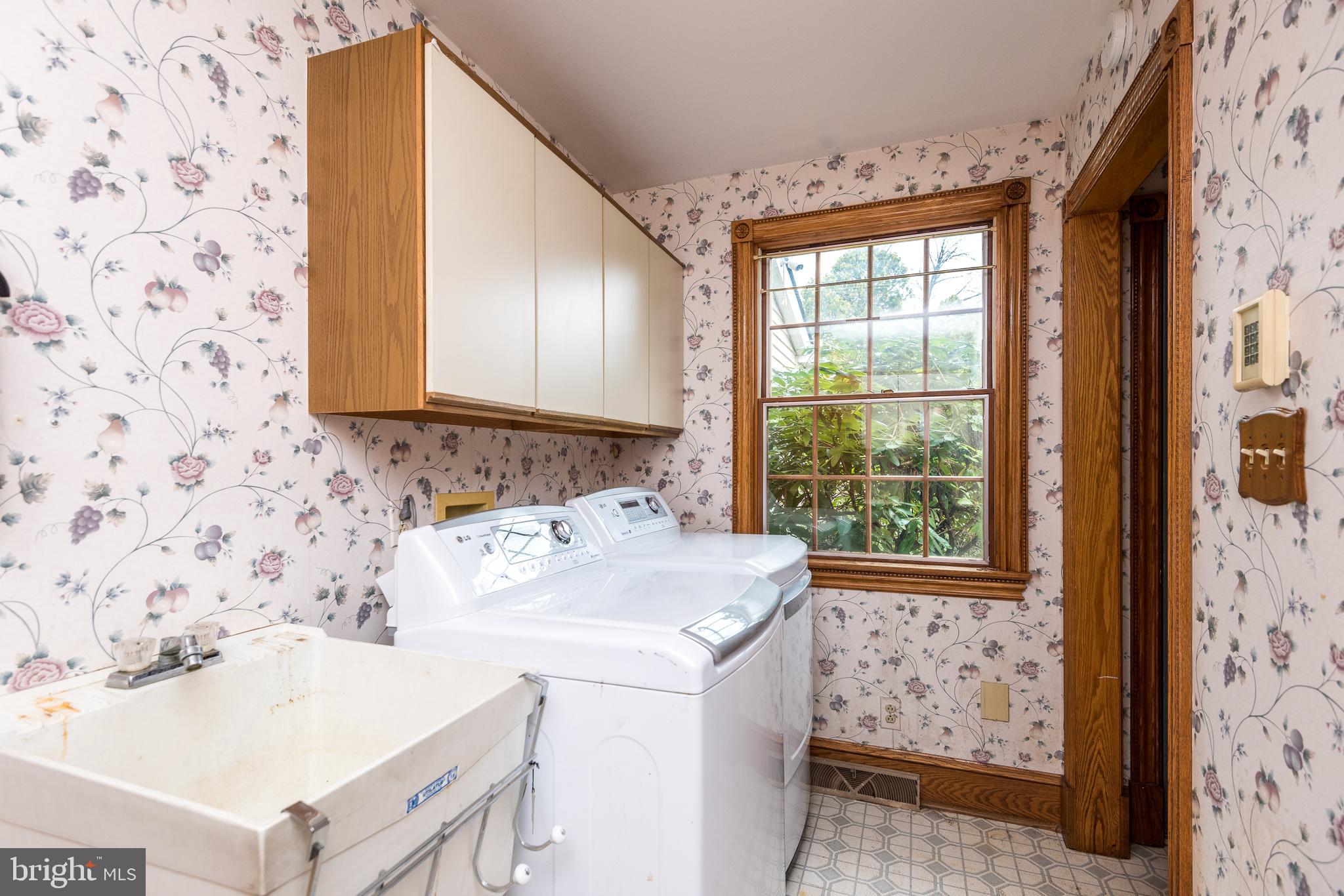 5 Church Street Beverly, NJ 08010 - Photo 21 of 33 Laundry room on main floor