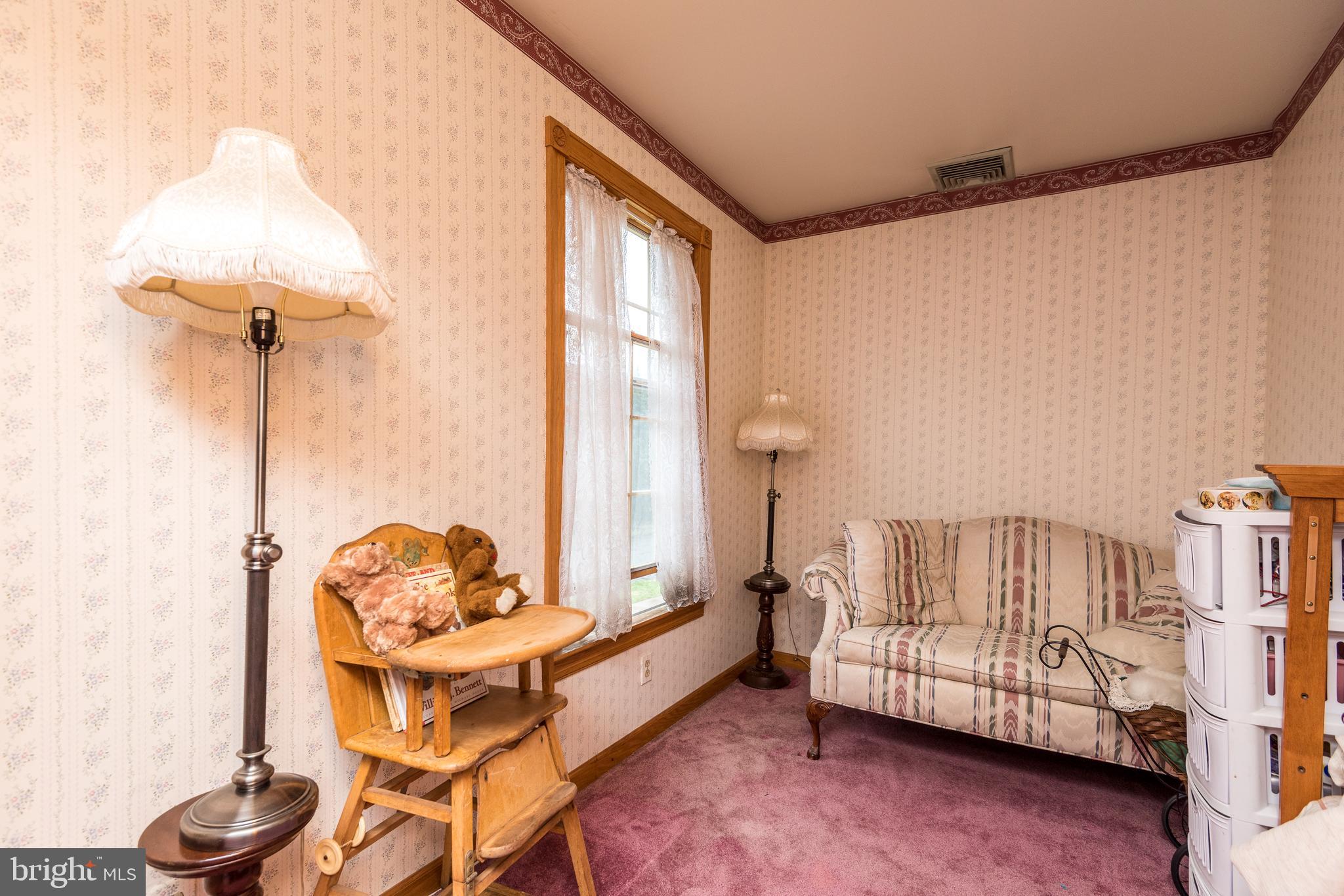 5 Church Street Beverly, NJ 08010 - Photo 24 of 33 Sitting room