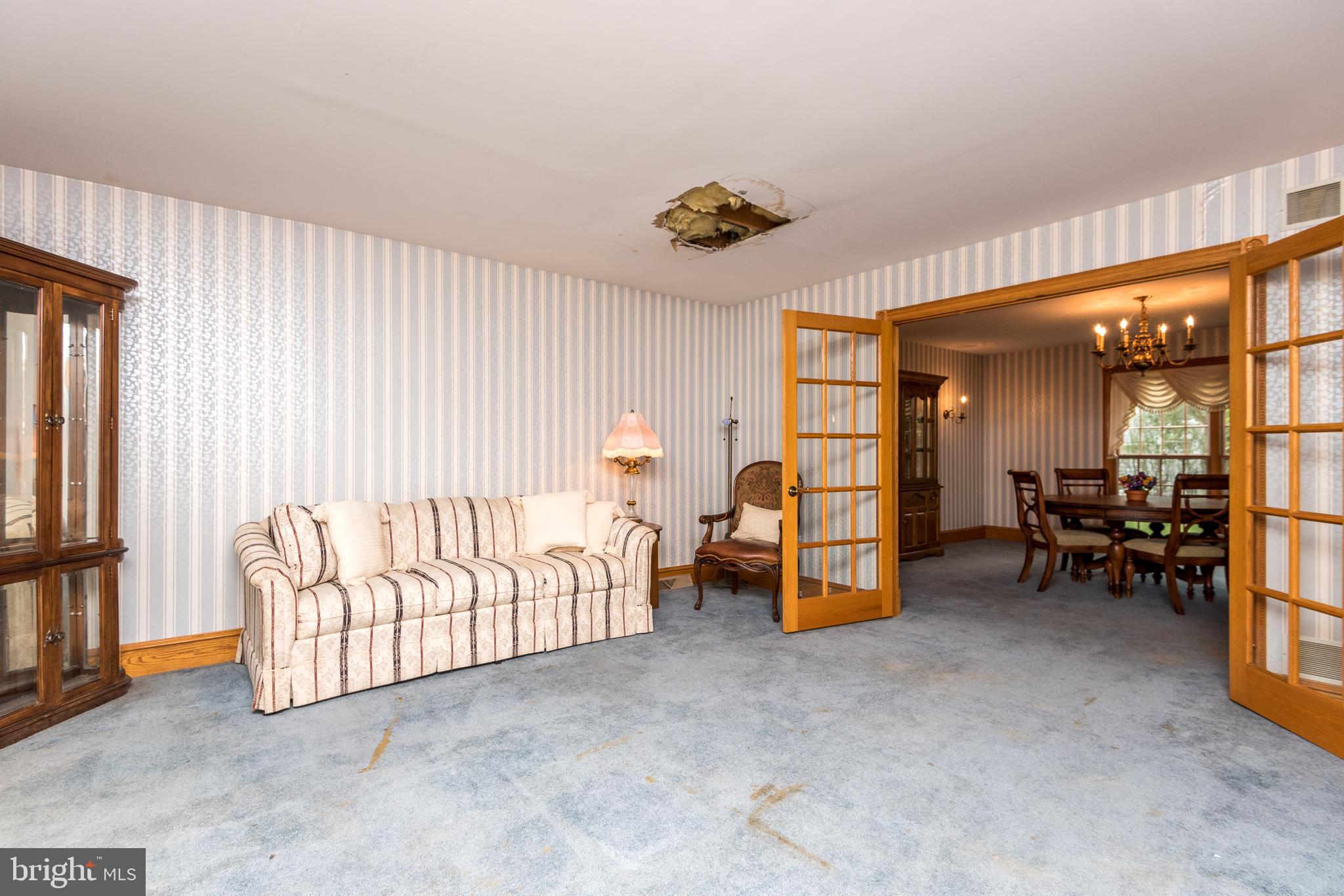 5 Church Street Beverly, NJ 08010 - Photo 10 of 33 Living room with french doors to dining room