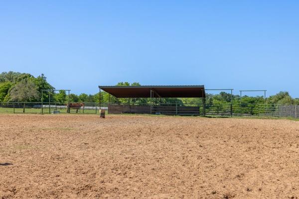 6808 Cedar Hill Road Brenham, TX 77833 - Photo 33 of 40 a view of an outdoor space and a yard