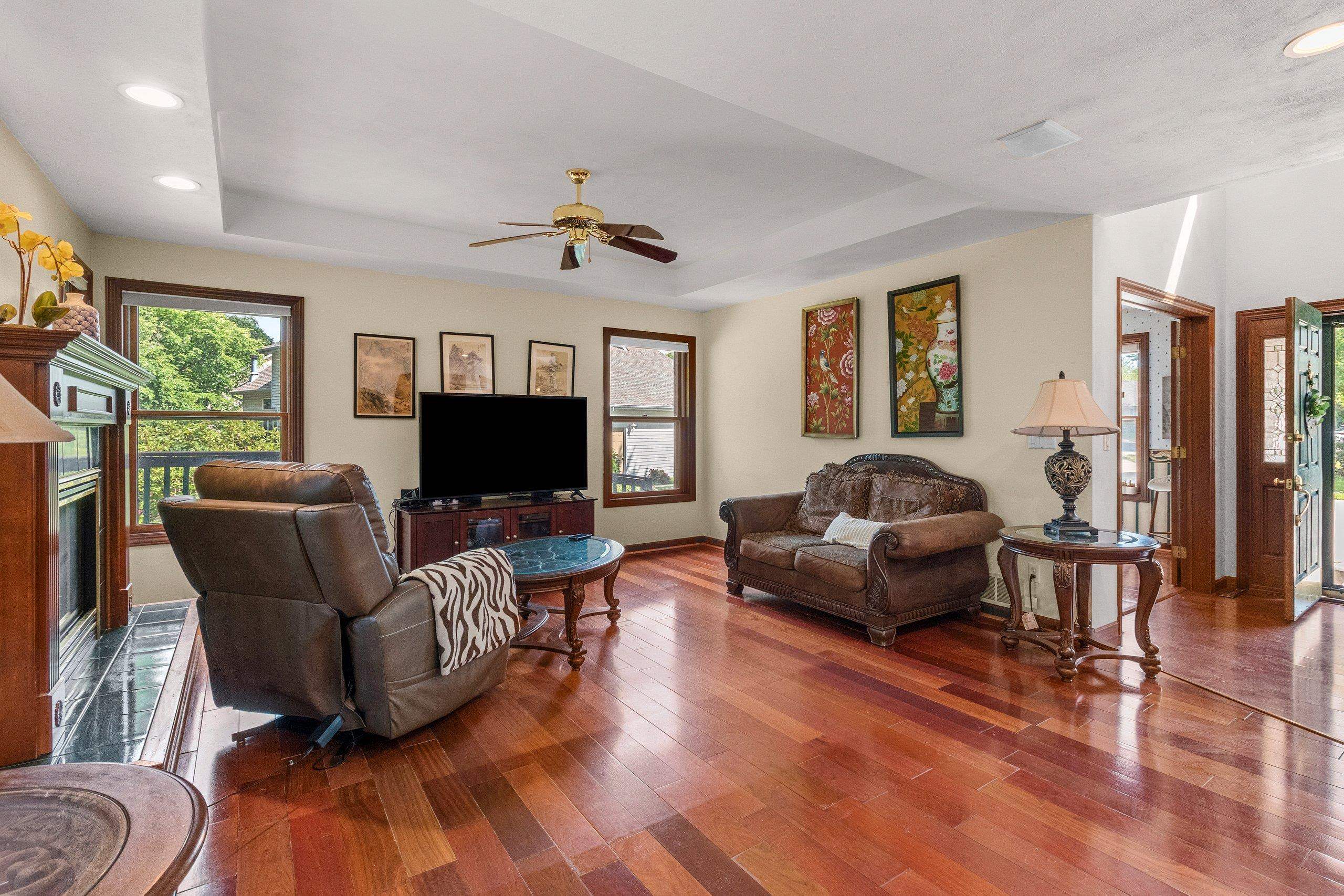 W2342 Valleywood Lane Appleton, WI 54915 - Photo 11 of 69