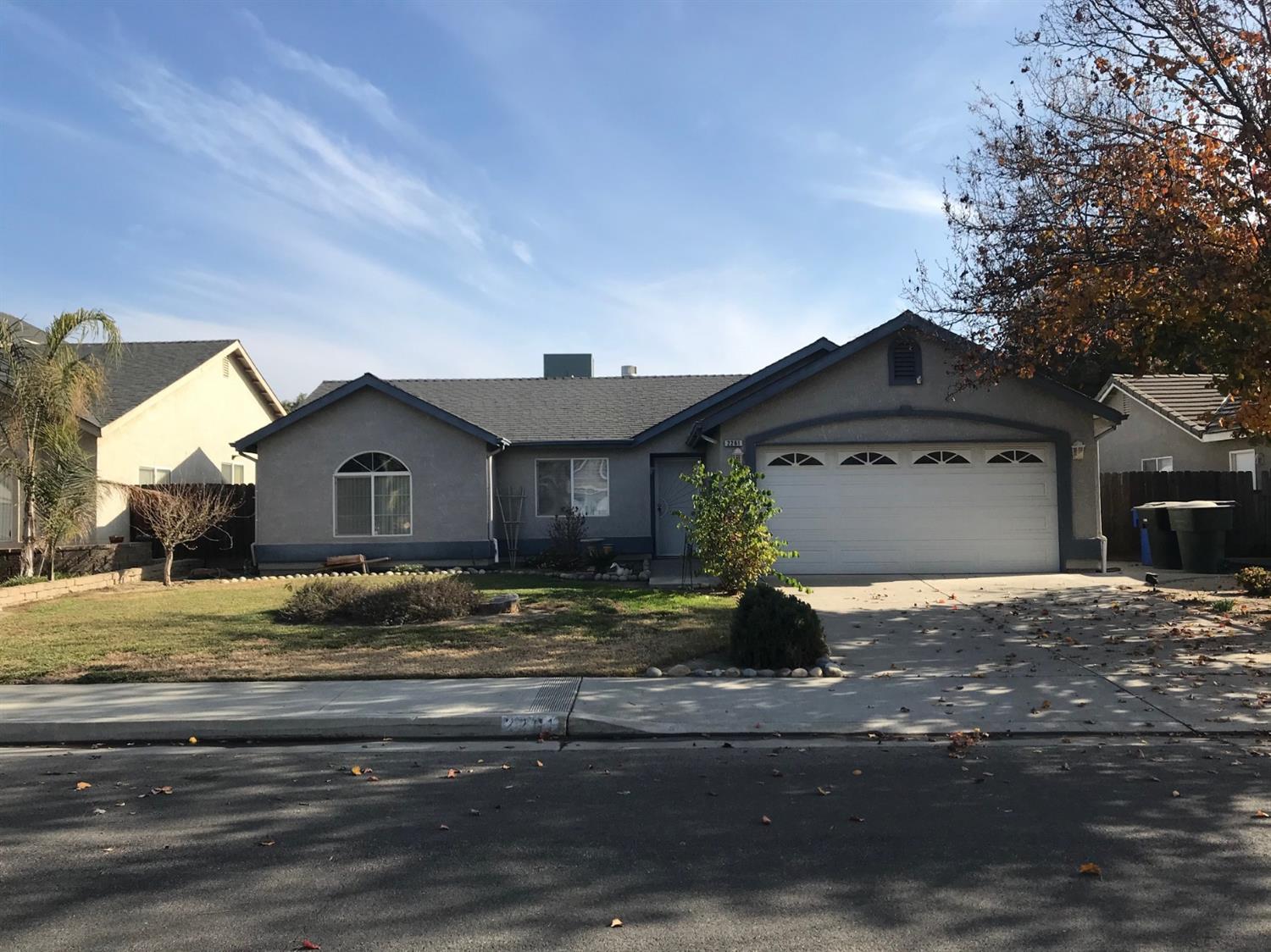 2261 Ranier Way Hanford, CA 93230 - Photo 1 of 12 Gallery Image 1