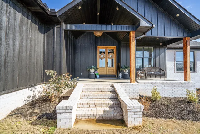 a view of an entryway