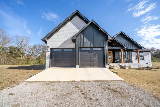a front view of house with yard