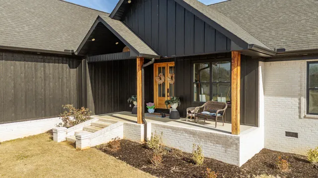 $584,000 | 850 Cordova Cove, Savannah, TN 38372