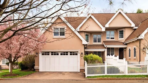 $2,650,000 | 287 Langley Road, Unit 6, Newton, MA 02459