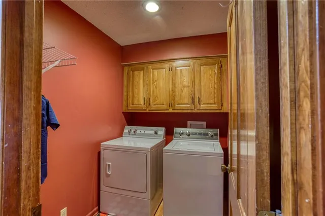 $450,000 | 16025 Meadow Lane, Stilwell, KS 66085