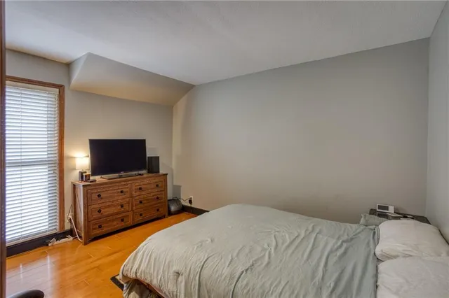 $450,000 | 16025 Meadow Lane, Stilwell, KS 66085