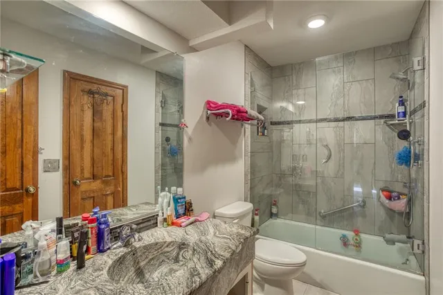 $450,000 | 16025 Meadow Lane, Stilwell, KS 66085